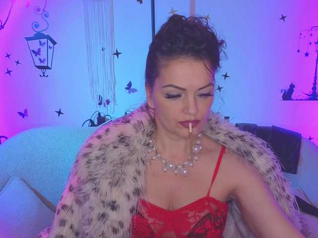 SelenaOlson live cam on BongaCams