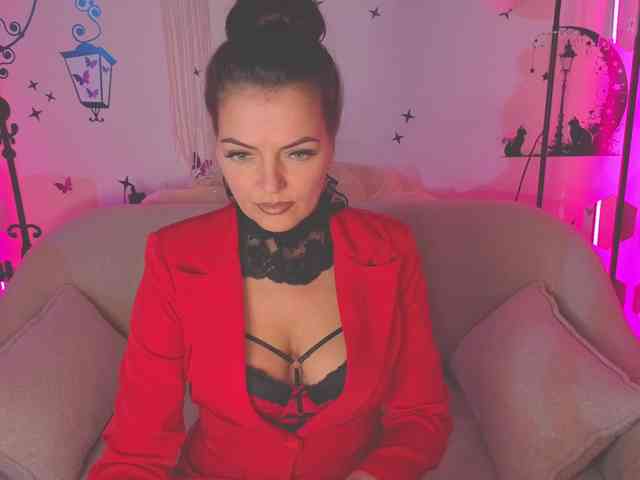 SelenaOlson SelenaOlson