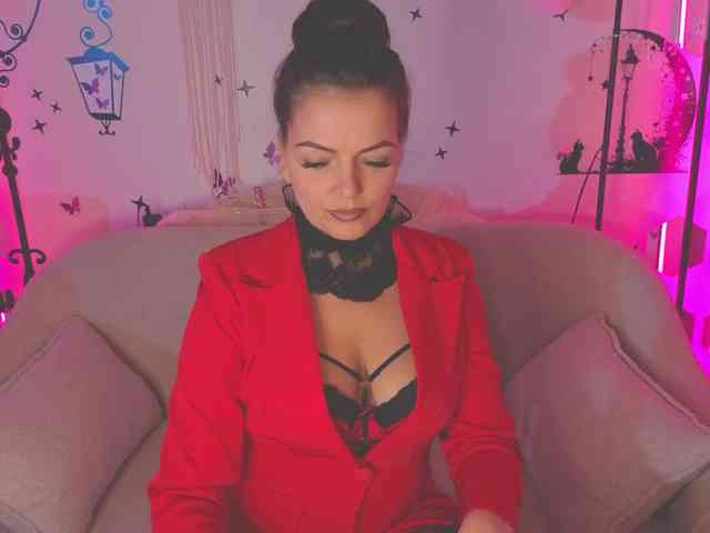SelenaBlooms webcam