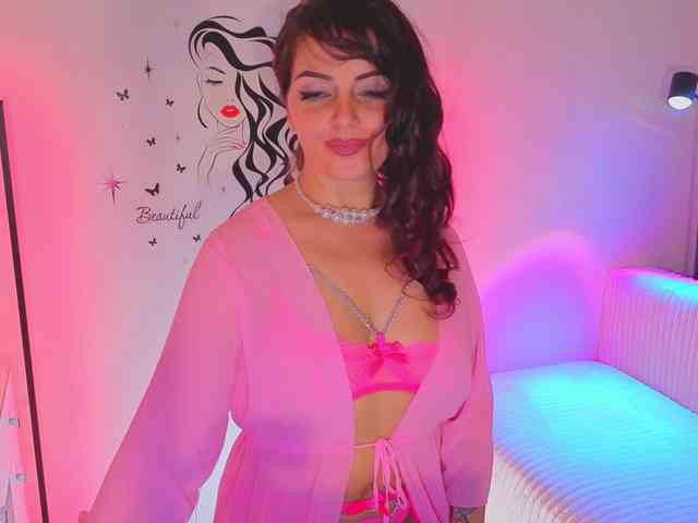 SelenaBlooms webcam