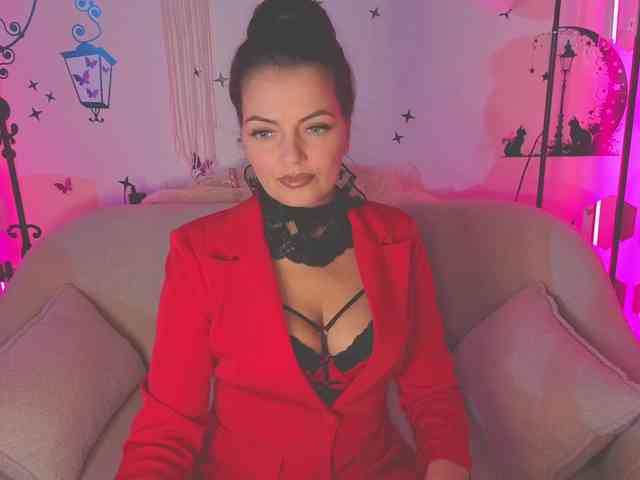 SelenaOlson SelenaOlson