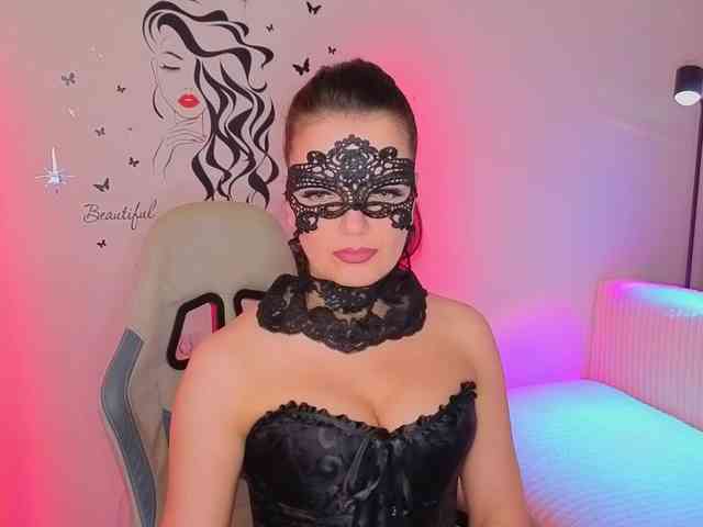 SelenaBlooms webcam