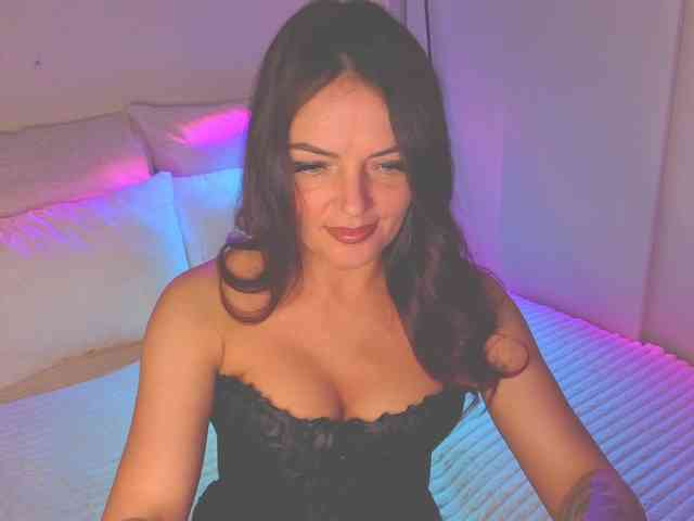 SelenaBlooms webcam