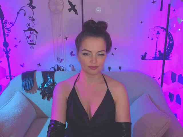 SelenaBlooms webcam