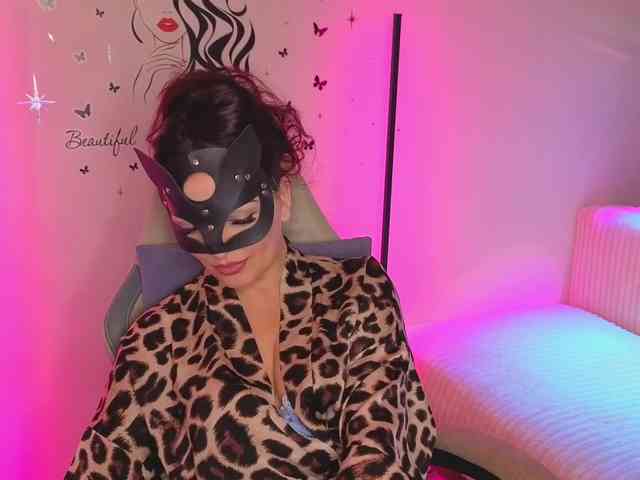 SelenaBlooms webcam