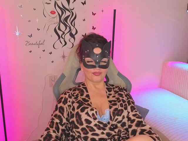 SelenaBlooms webcam
