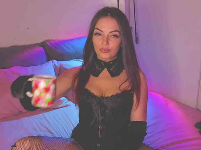 SelenaBlooms webcam