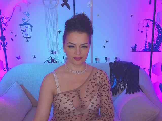 SelenaOlson SelenaOlson
