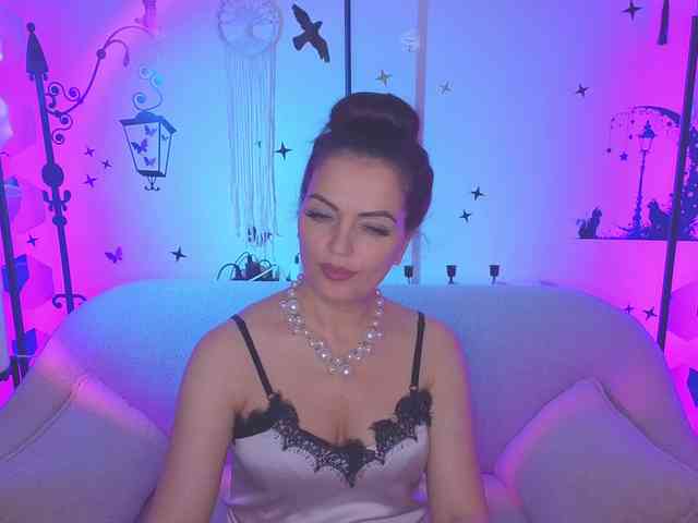 SelenaOlson SelenaOlson