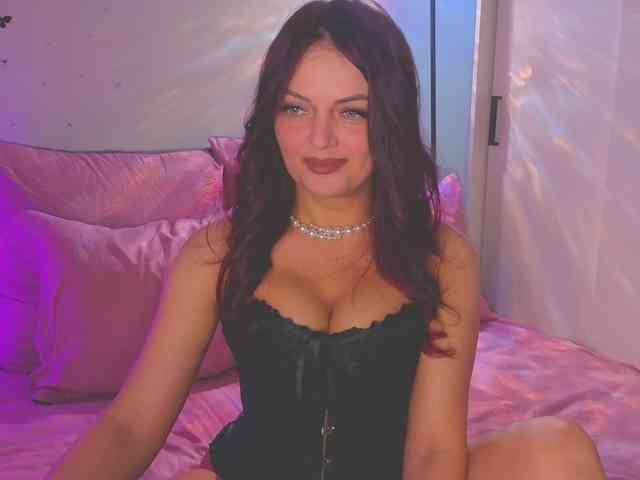 SelenaBlooms webcam
