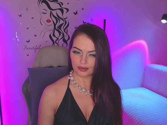 SelenaBlooms webcam
