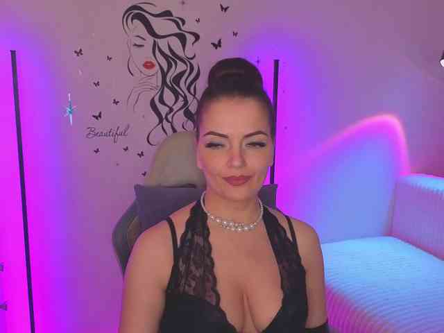 SelenaBlooms webcam