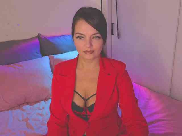SelenaBlooms webcam