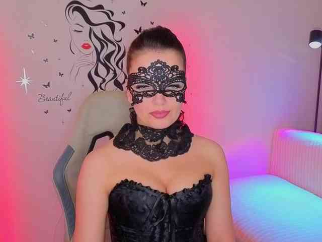 SelenaBlooms webcam