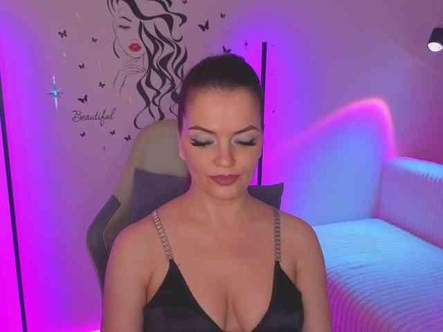 SelenaBlooms webcam