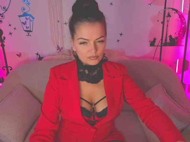 SelenaBlooms webcam