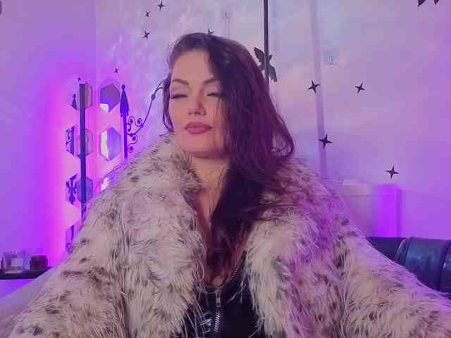 SelenaBlooms webcam