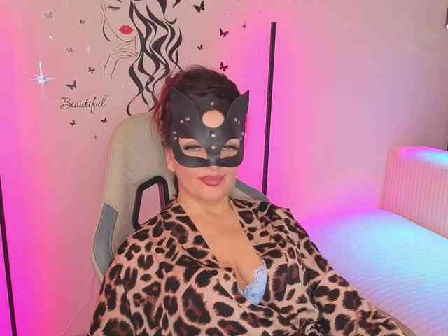 SelenaBlooms webcam