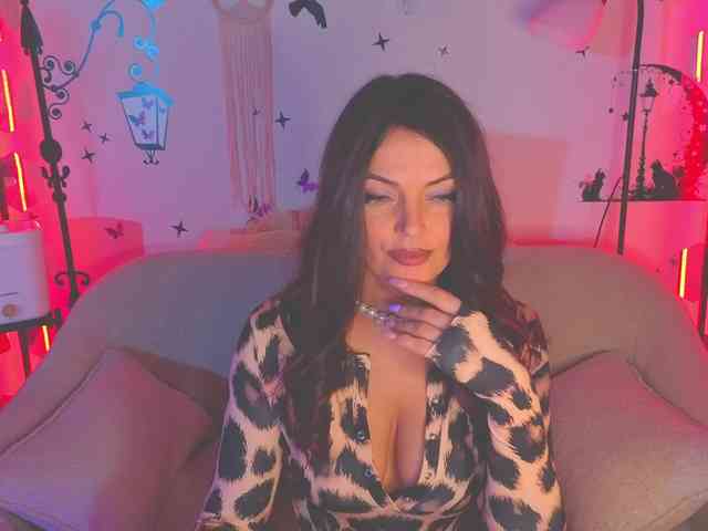 SelenaBlooms webcam