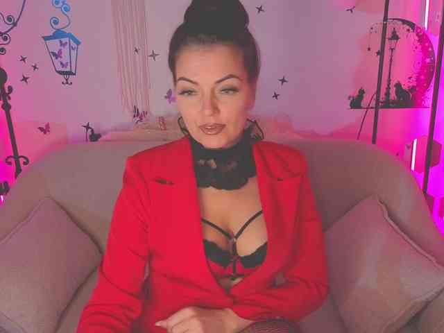 SelenaBlooms webcam
