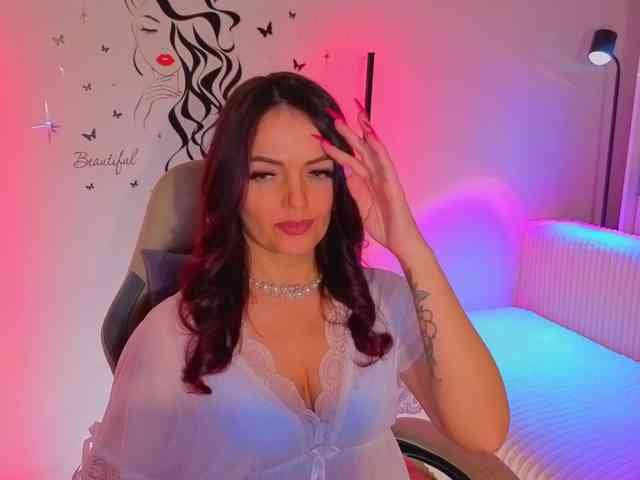 SelenaOlson SelenaOlson