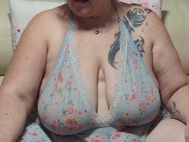 enchaleur76-1 live cam on BongaCams