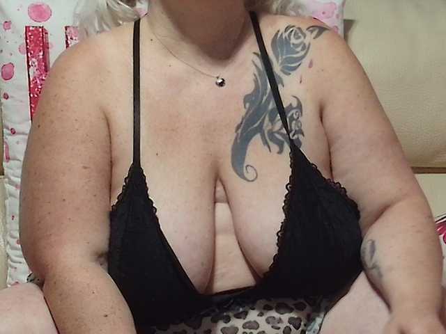 enchaleur76-1 live cam on BongaCams