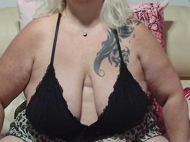 enchaleur76-1 live cam on BongaCams