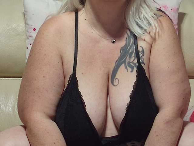 enchaleur76-1 live cam on BongaCams