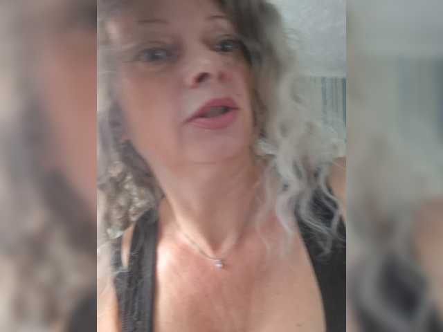 MOON37x live cam on BongaCams