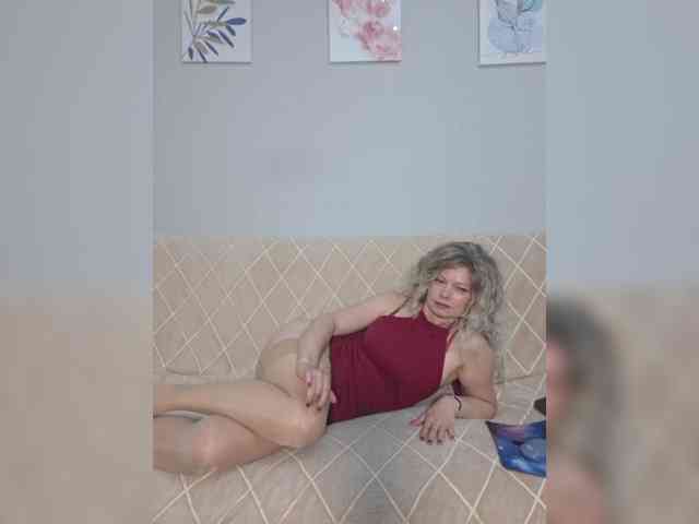 MOON37x Sex Cam Show