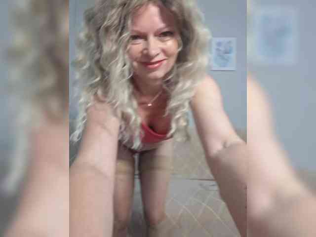 MOON37x Sex Cam Show