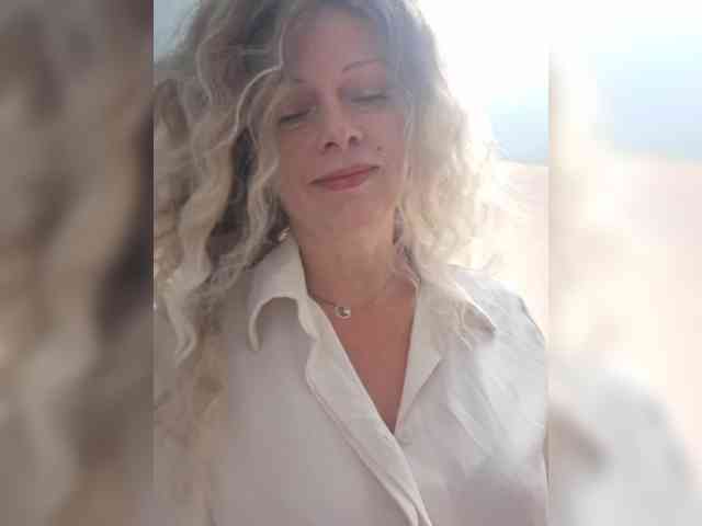 MOON37x Sex Cam Show