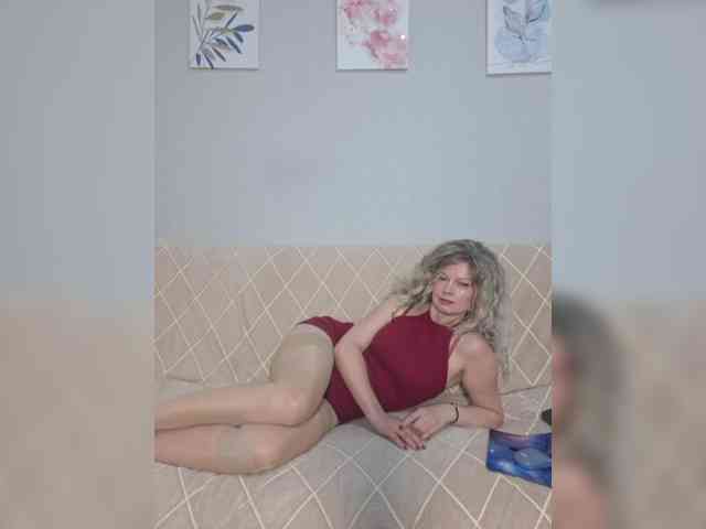 MOON37x Sex Cam Show