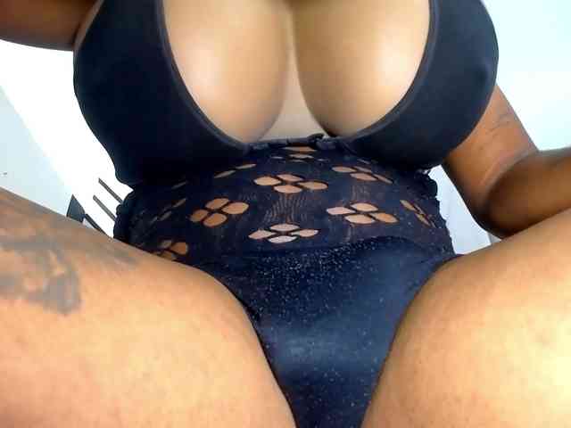 valentinabigcock