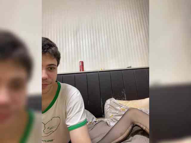 zaebokroom999 webcam