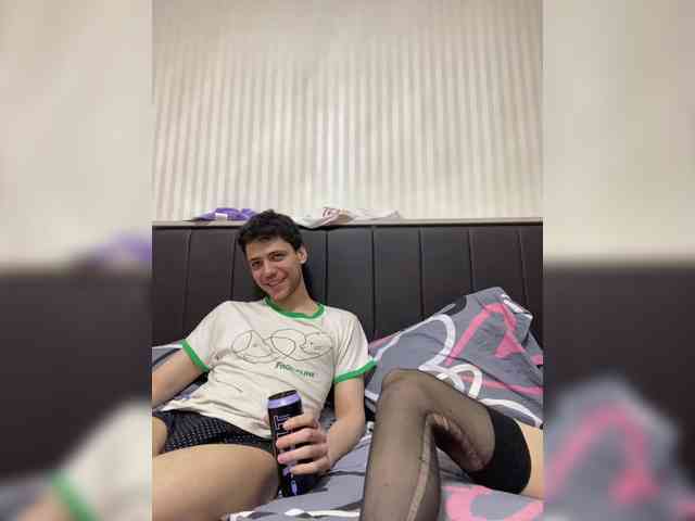 zaebokroom999 webcam