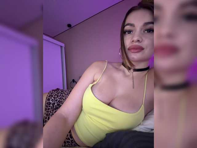 kinogolora live cam on BongaCams