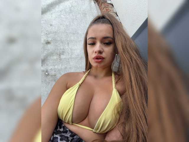 booklife live cam on BongaCams