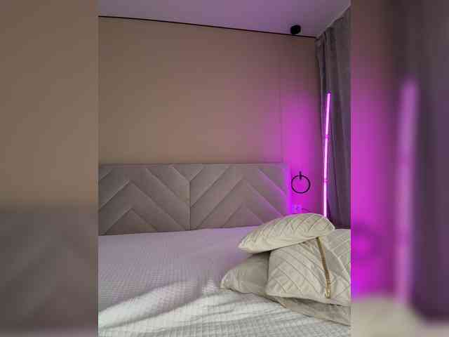 lllll-_lll- webcam