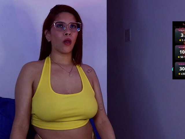 mishellcollins live cam on UnifiedCams