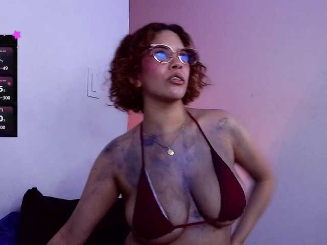 mishellcollins live cam preview
