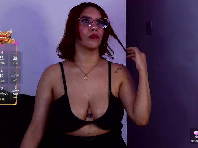 mishellcollins live cam on BongaCams