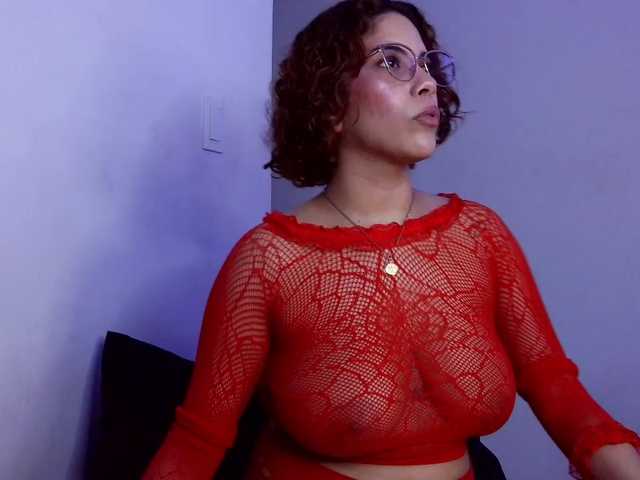mishellcollins live cam preview