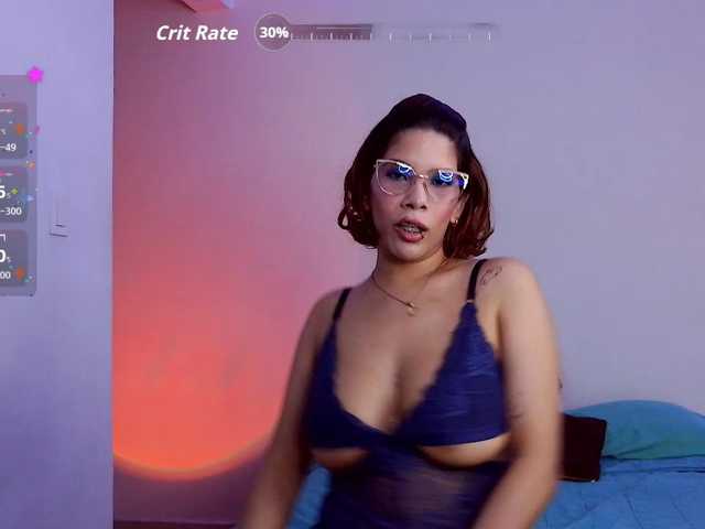 mishellcollins live cam on BongaCams