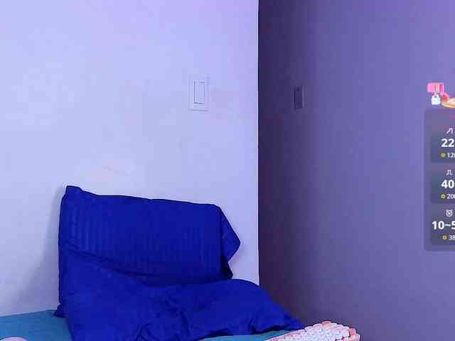 mishellcollins webcam
