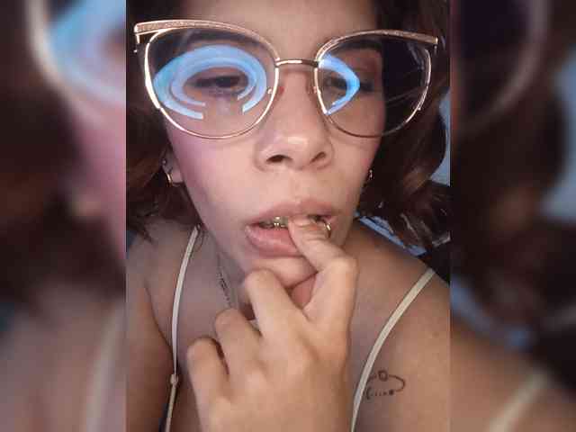 mishellcollins webcam