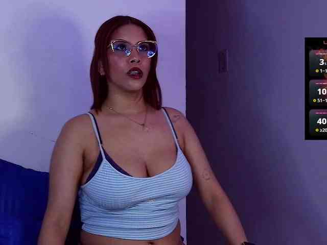 Modelo: mishellcollins