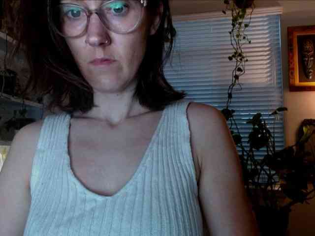 LizzieBlack webcam