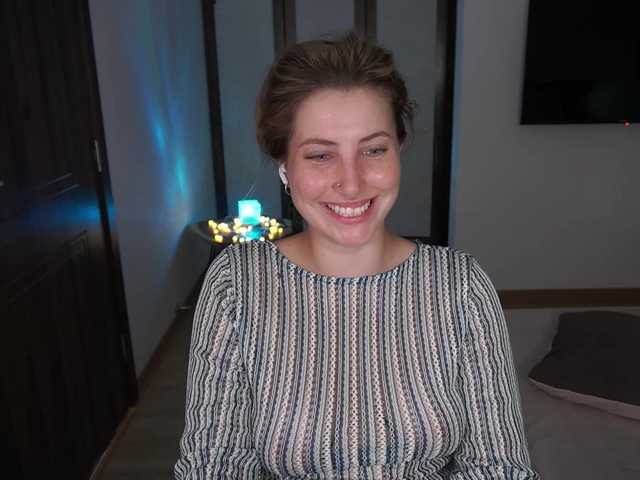 EzheVika live cam on BongaCams